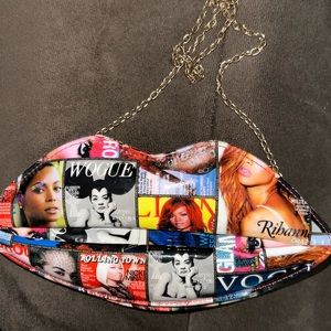 Pre-loved cute lips, shoulder bag.